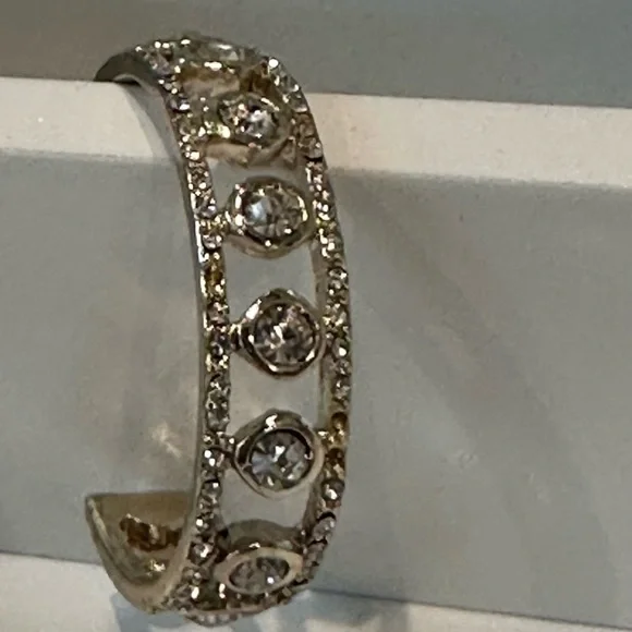 Silver-Tone Rhinestone Hoop Earrings – Open Circle Design, GUC y2k - Picture 6 of 6